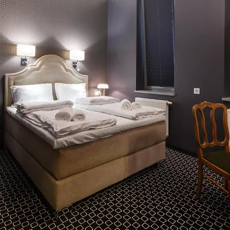 Cocorico Old Town Adults Only Couette-café