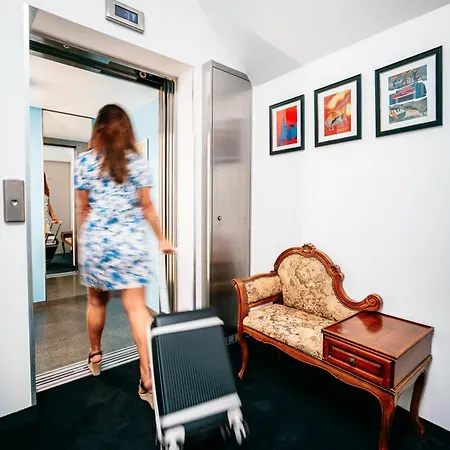 Cocorico Old Town Adults Only Bed & Breakfast